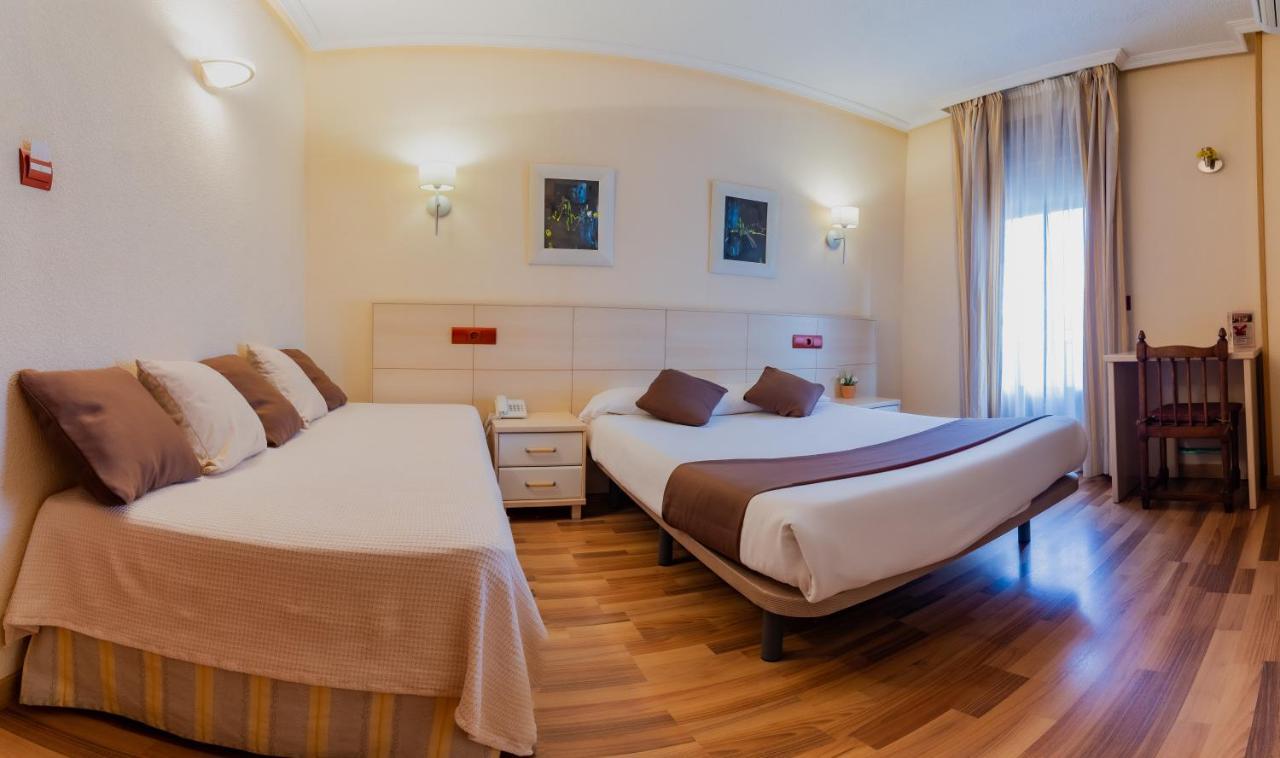 Hostal Rural El Cano By Vivere Stays Alpedrete Luaran gambar
