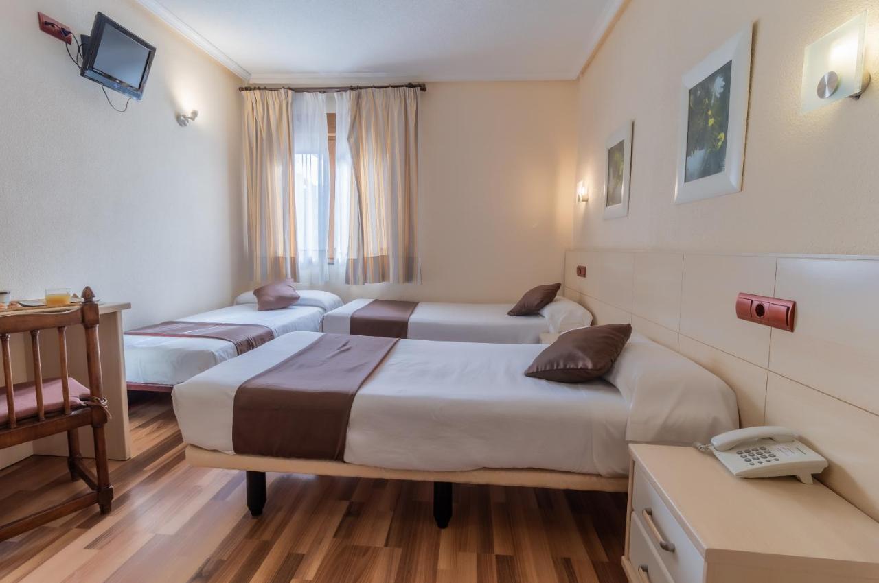 Hostal Rural El Cano By Vivere Stays Alpedrete Luaran gambar