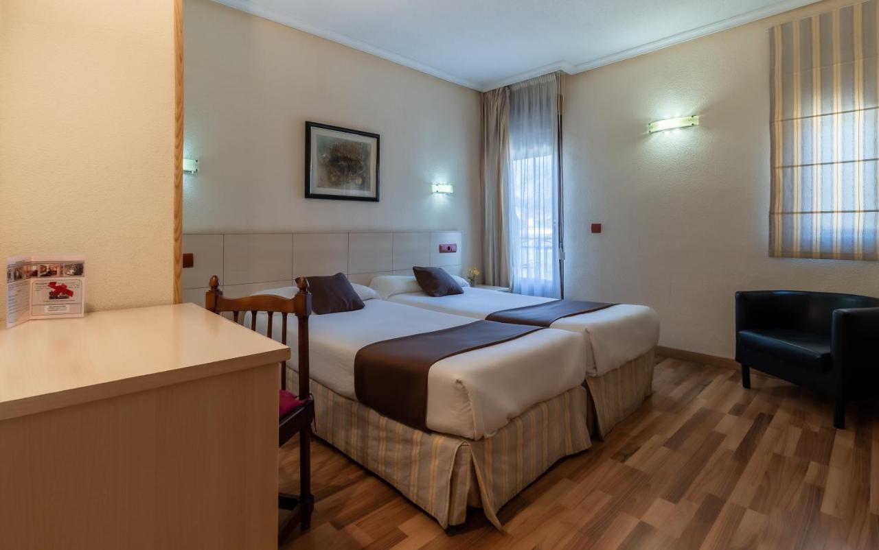 Hostal Rural El Cano By Vivere Stays Alpedrete Luaran gambar