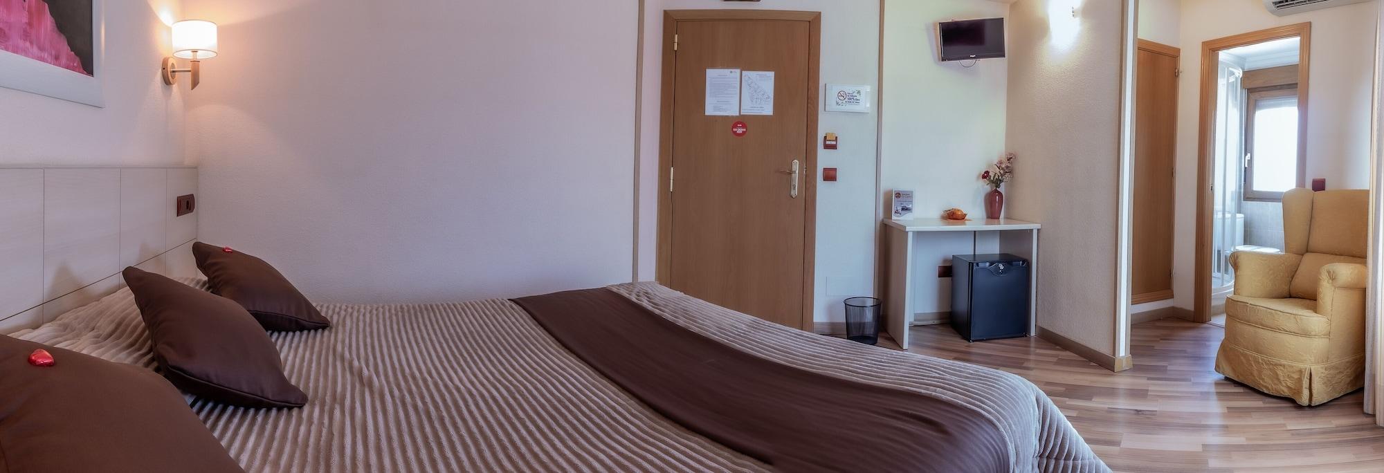 Hostal Rural El Cano By Vivere Stays Alpedrete Luaran gambar