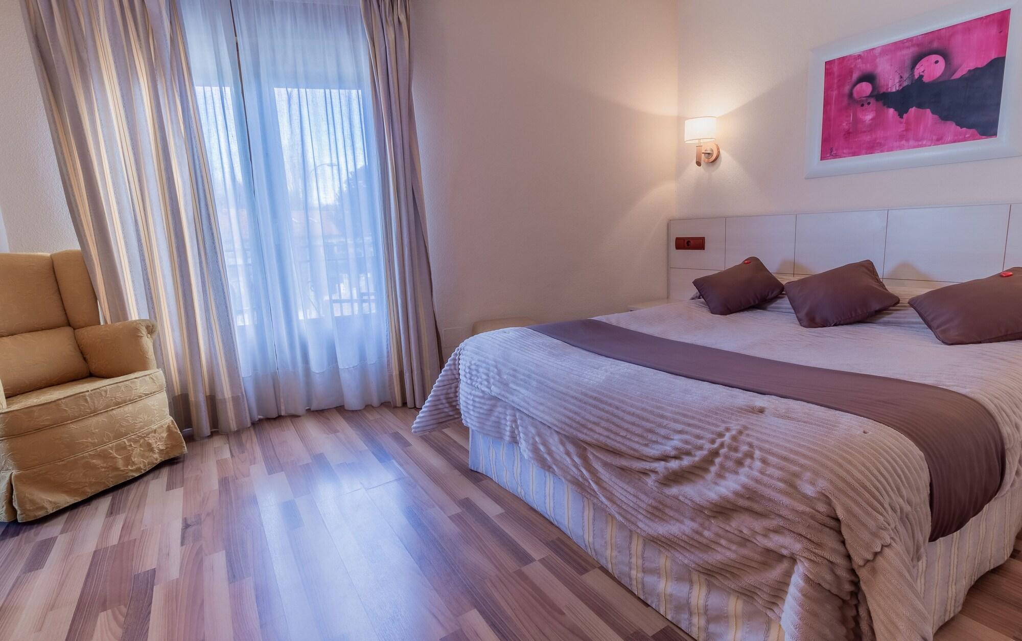 Hostal Rural El Cano By Vivere Stays Alpedrete Luaran gambar