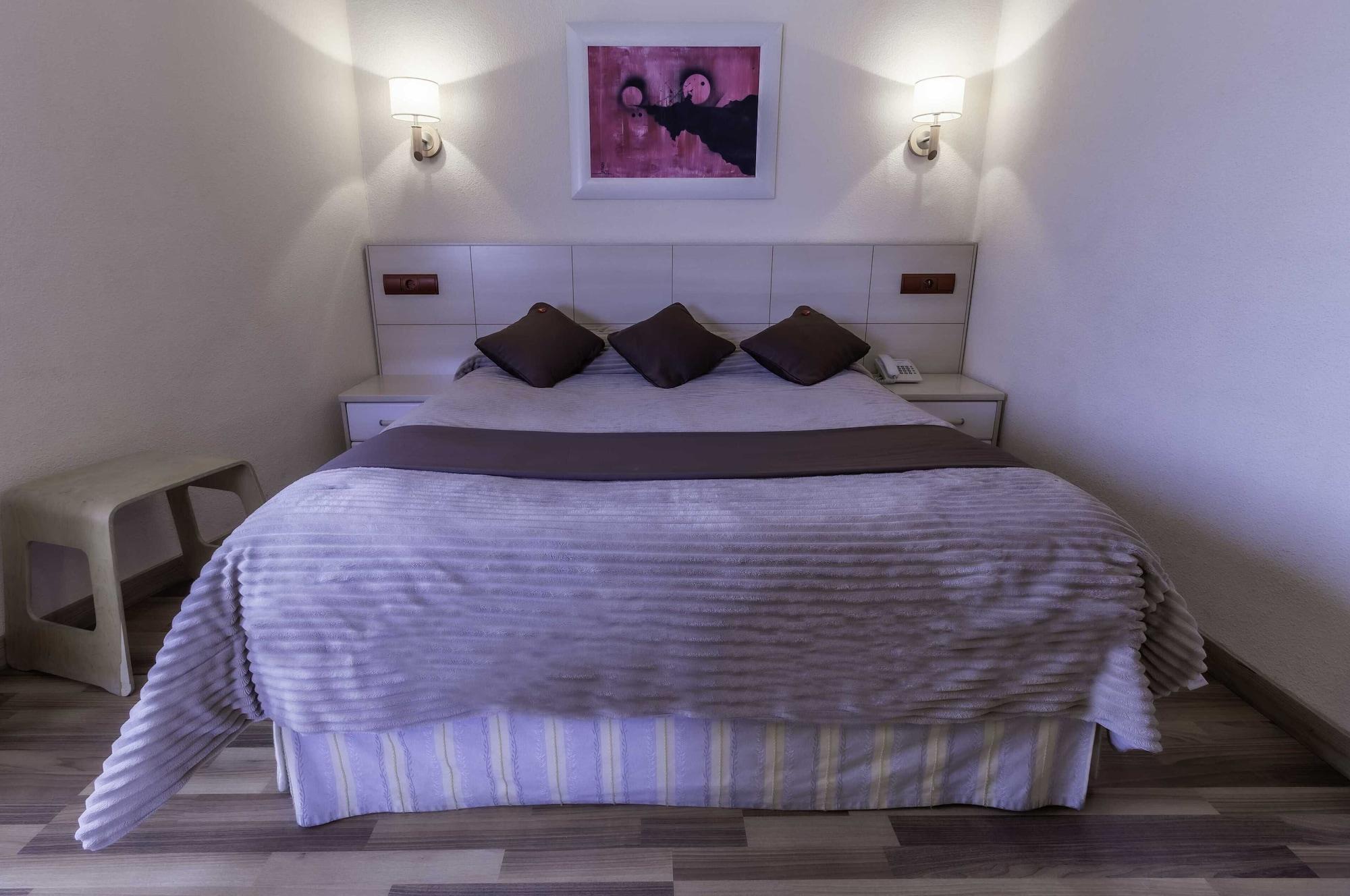 Hostal Rural El Cano By Vivere Stays Alpedrete Luaran gambar