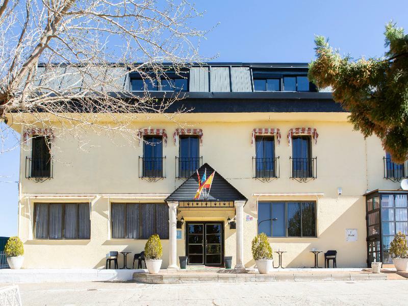Hostal Rural El Cano By Vivere Stays Alpedrete Luaran gambar