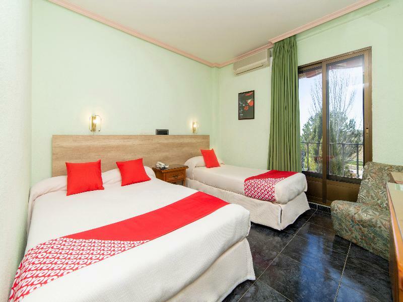 Hostal Rural El Cano By Vivere Stays Alpedrete Luaran gambar